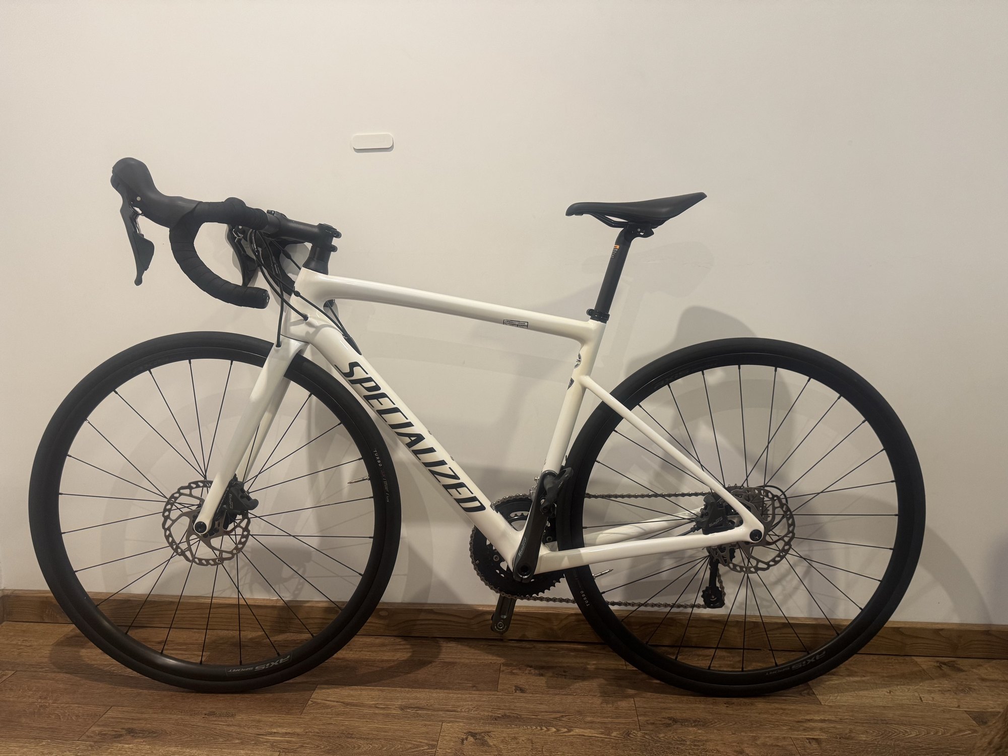 Specialized Tarmac SL6 Disc · Shimano Tiagra 10v · talle 52