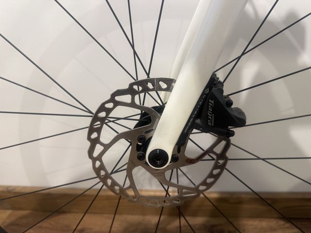 Specialized Tarmac SL6 Disc · Shimano Tiagra 10v · talle 52 · foto 4